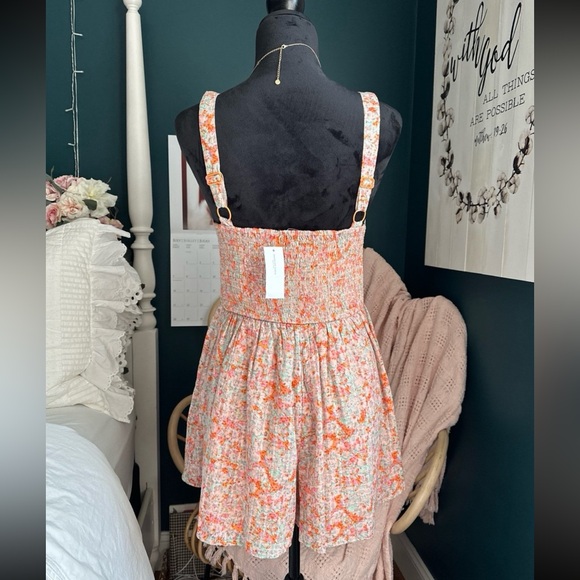 American Eagle romper - Picture 3 of 4